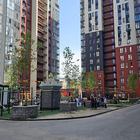Ferienwohnung Жк Terracotta Almaty Exterior foto